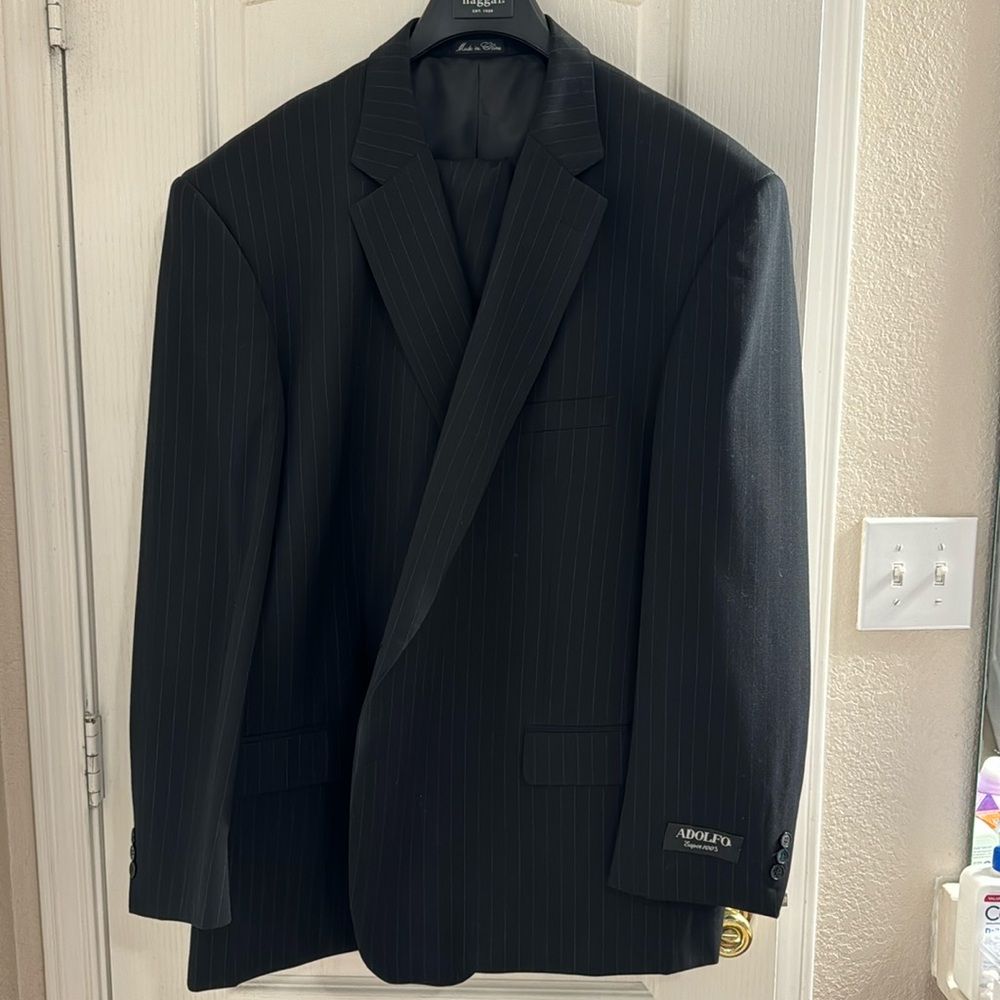Men’s Adolfo Black Pinstripes Suit (Jacket & Pants)